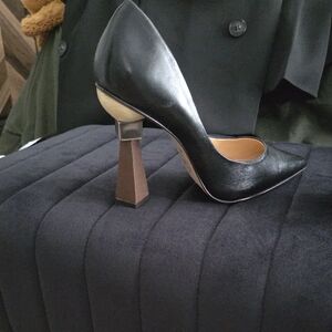 Elegant Black Leather Women's Heels